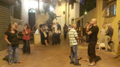  أعداد المستوطنين في حي تلة العرقتنجي تتزايد ودعوات للمشاركة في الوقفات الاحتجاجية